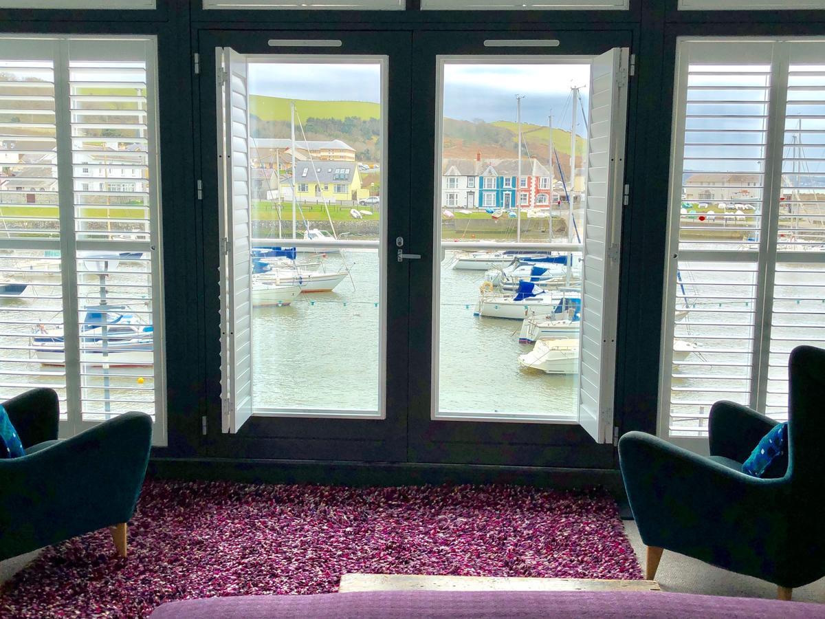 Harbourmaster Hotel Aberaeron Exteriér fotografie